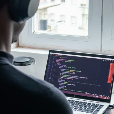 nubelson-fernandes-6di-4M9QRpg-unsplash